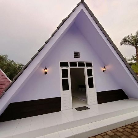 Seger Nusantara Kalisat Exterior foto
