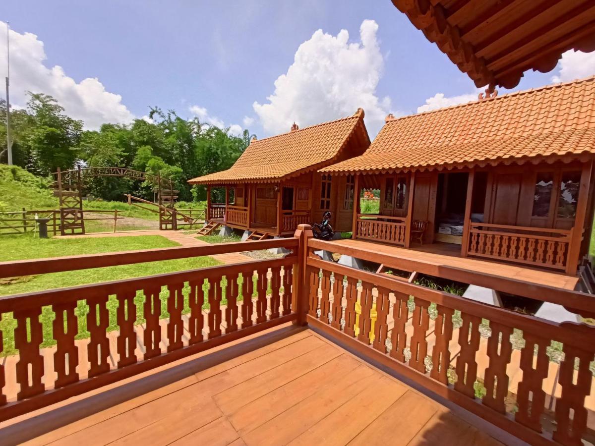 Seger Nusantara Kalisat Exterior foto