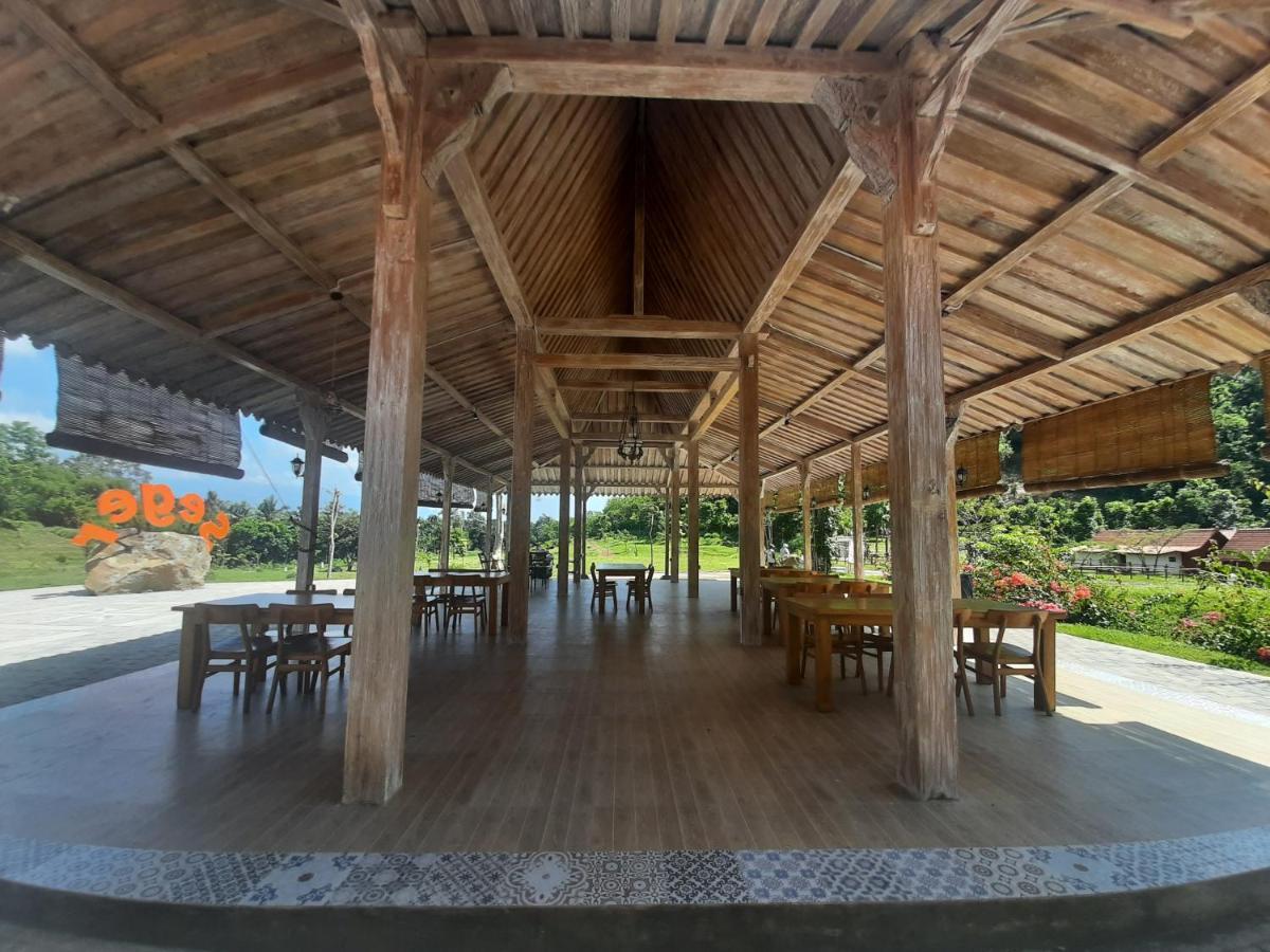 Seger Nusantara Kalisat Exterior foto